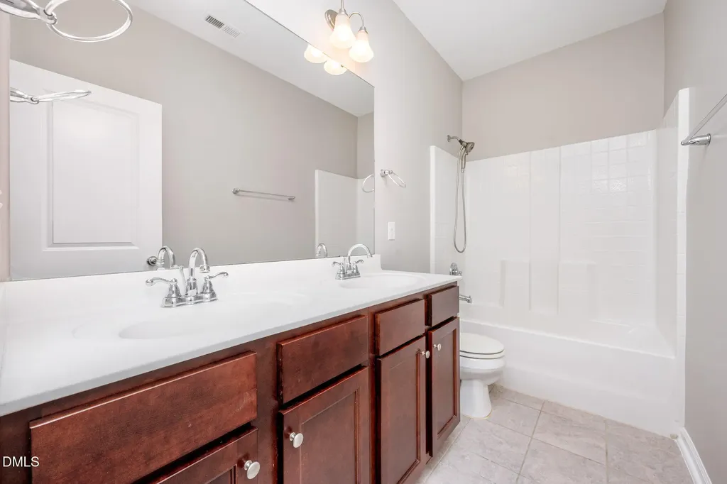 18 Dover Ridge Court Chapel Hill NC 27517