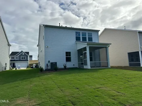 1033 Red Finch Way Angier NC 27501