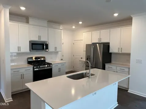 1033 Red Finch Way Angier NC 27501