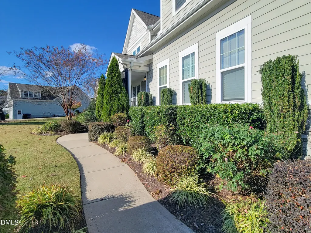 3320 Heathrowe Grove Court Fuquay Varina NC 27526