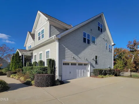 3320 Heathrowe Grove Court Fuquay Varina NC 27526
