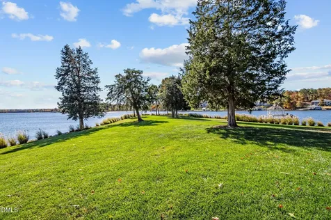 515 Oak Pointe Drive Semora NC 27343