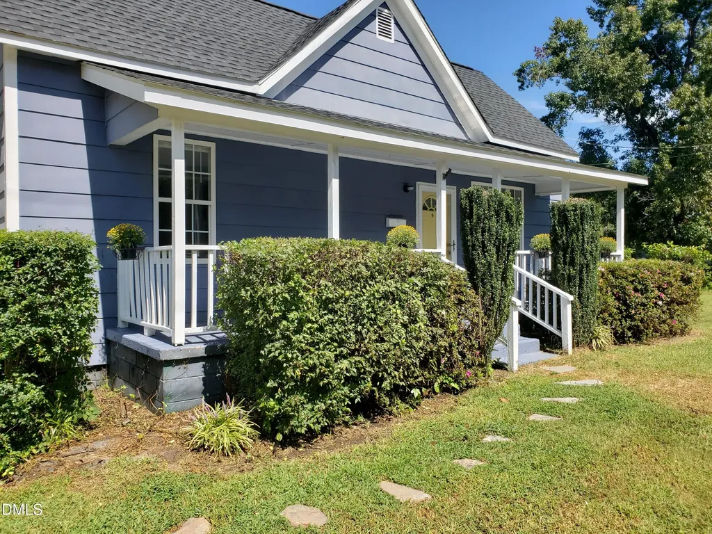 306 S Moore Street Clayton NC 27520
