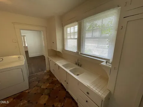 404 Chamberlain Street Raleigh NC 27607
