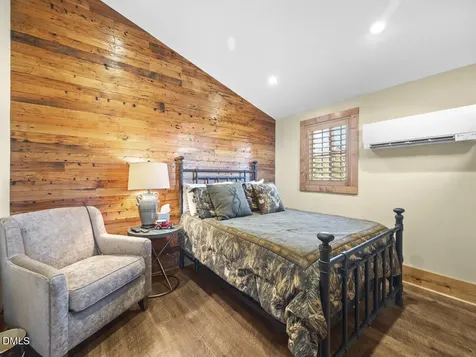 785 Glennie Irvin Road Semora NC 27343