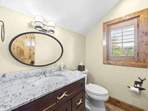 785 Glennie Irvin Road Semora NC 27343