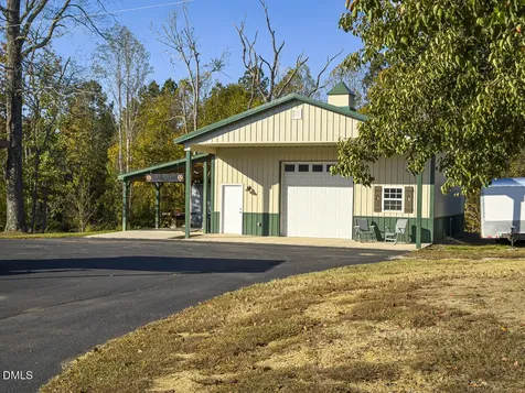 785 Glennie Irvin Road Semora NC 27343