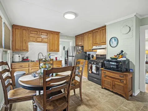 785 Glennie Irvin Road Semora NC 27343
