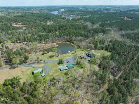 785 Glennie Irvin Road Semora NC 27343