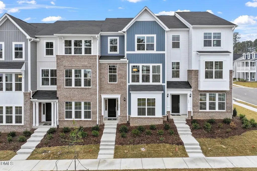 395 Chesapeake Commons Street Garner NC 27529