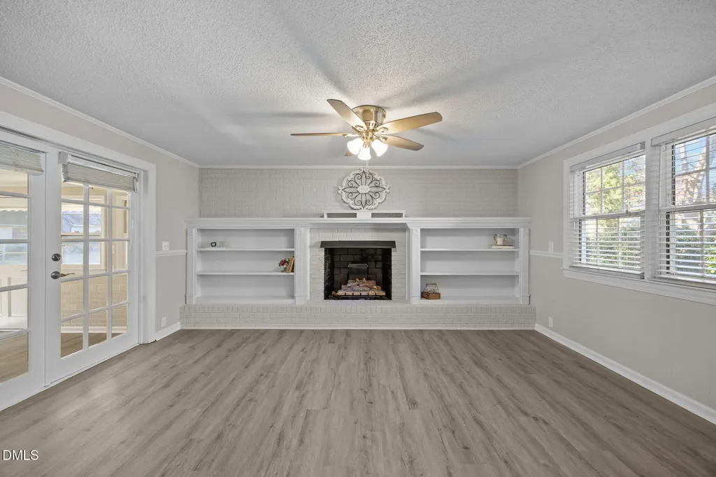 209 N Watauga Avenue Dunn NC 28334
