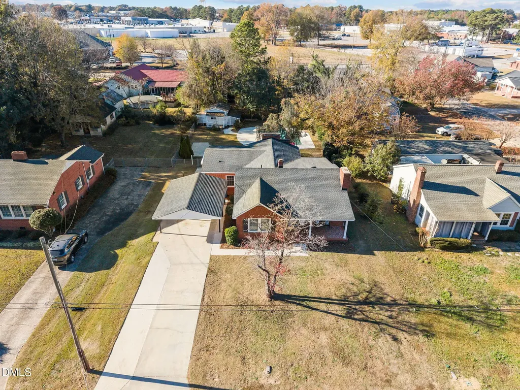 209 N Watauga Avenue Dunn NC 28334