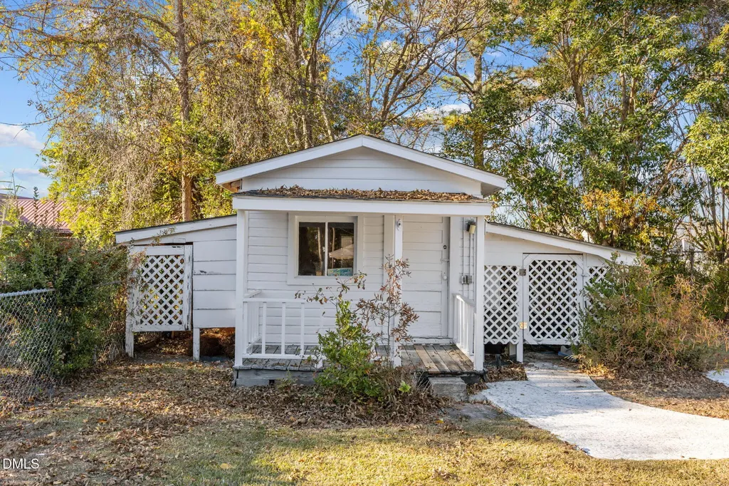 209 N Watauga Avenue Dunn NC 28334