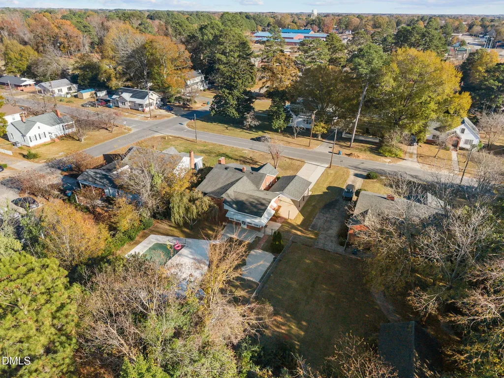 209 N Watauga Avenue Dunn NC 28334