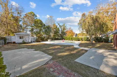 209 N Watauga Avenue Dunn NC 28334