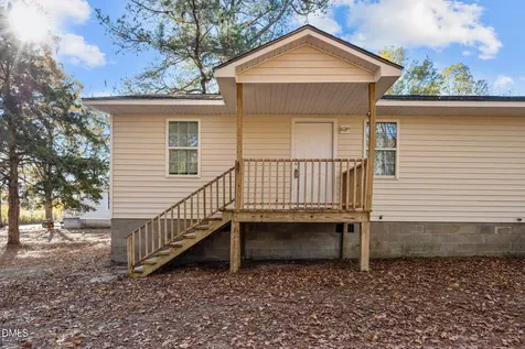 691-693 Boddie Street Henderson NC 27536