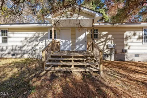 691-693 Boddie Street Henderson NC 27536