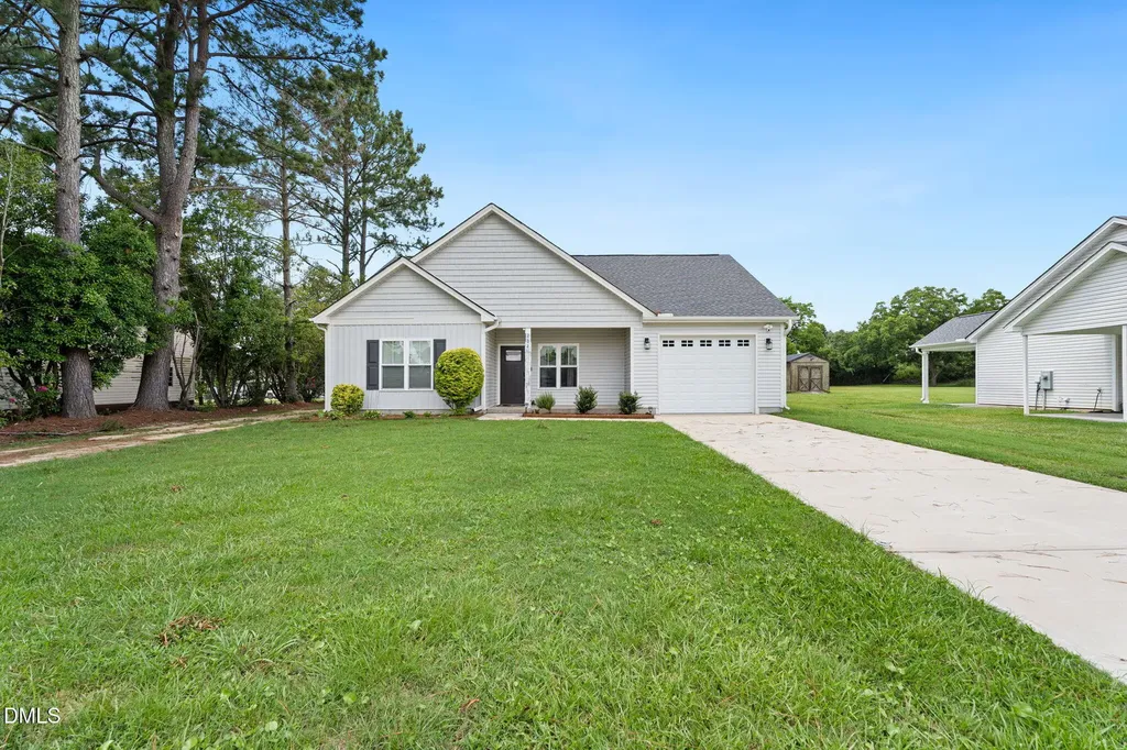 202 N 6th Street Erwin NC 28339