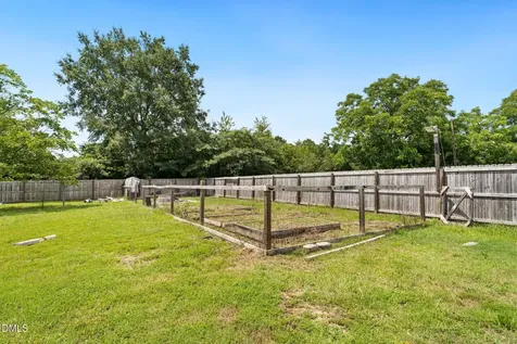 202 N 6th Street Erwin NC 28339