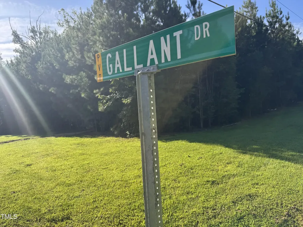 586 Poythress Road Chapel Hill NC 27516