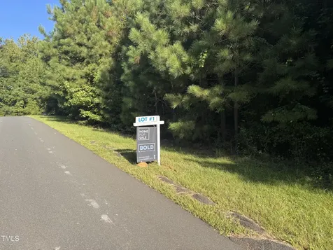 586 Poythress Road Chapel Hill NC 27516