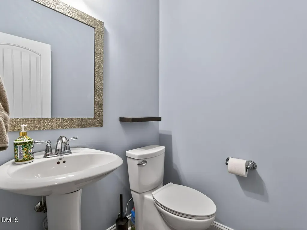 39 Sassafras Lane Clayton NC 27527