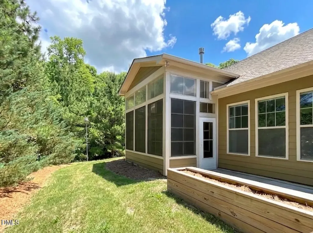 39 Sassafras Lane Clayton NC 27527