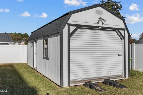 201 Lucas Road Dunn NC 28334