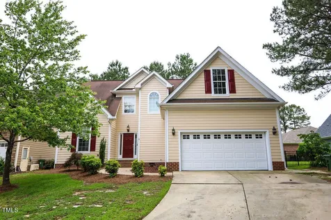 10 London Way Spring Lake NC 28390