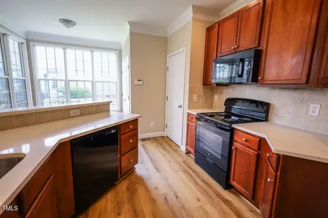 10 London Way Spring Lake NC 28390