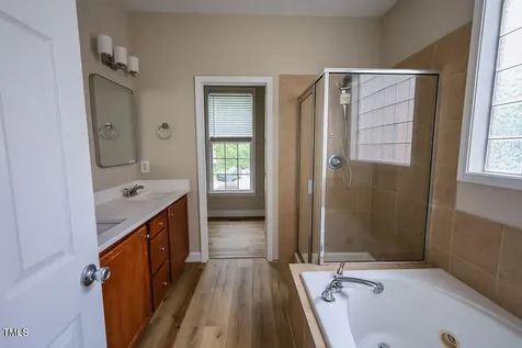 10 London Way Spring Lake NC 28390