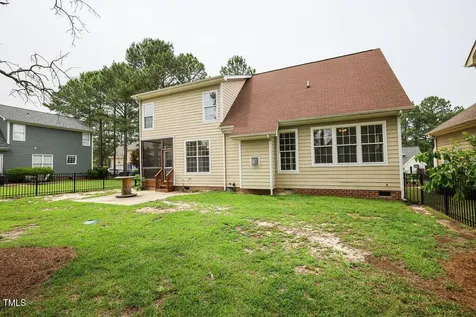 10 London Way Spring Lake NC 28390