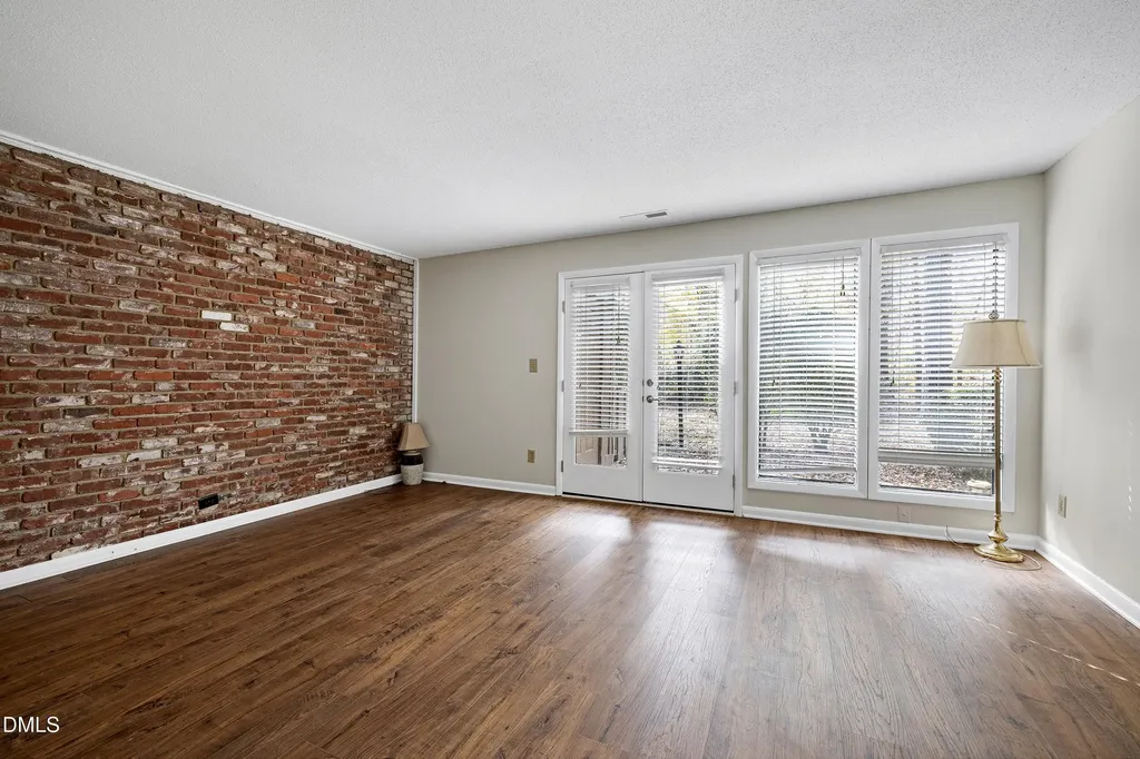 606 Oak Tree Drive Chapel Hill NC 27517