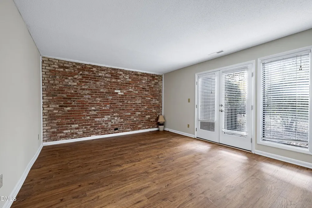 606 Oak Tree Drive Chapel Hill NC 27517
