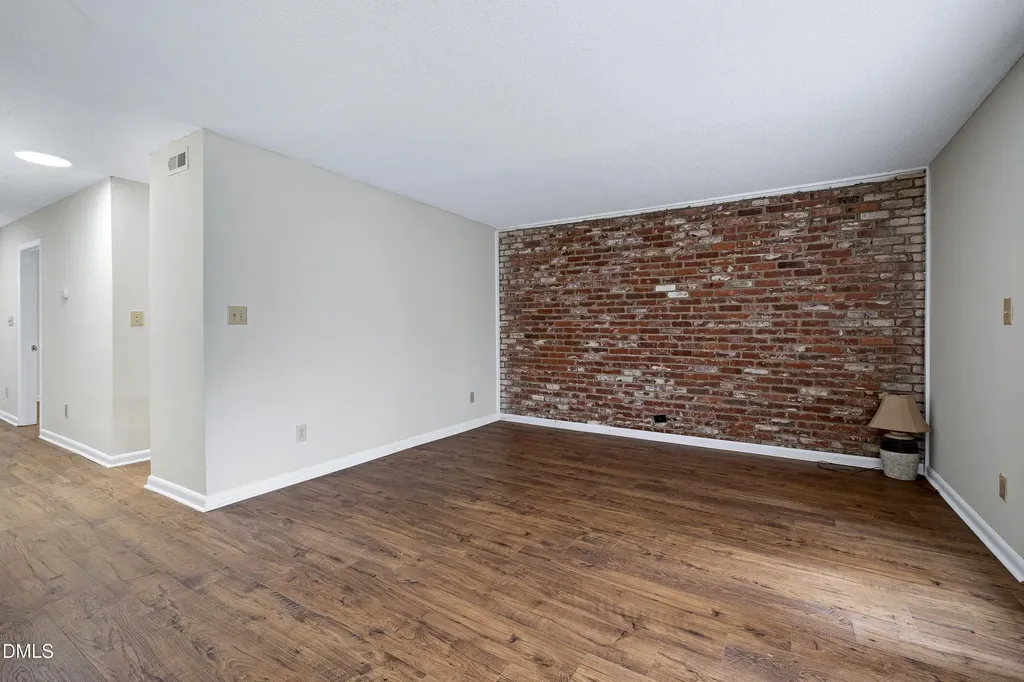 606 Oak Tree Drive Chapel Hill NC 27517