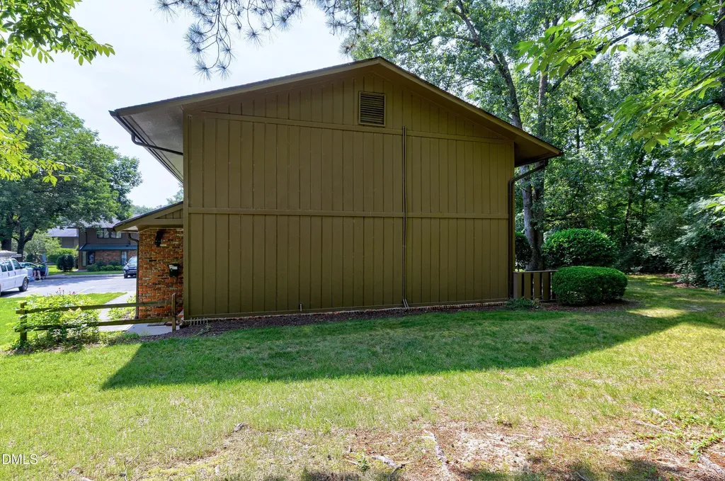 606 Oak Tree Drive Chapel Hill NC 27517