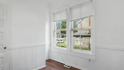232 Burwell Avenue Henderson NC 27536