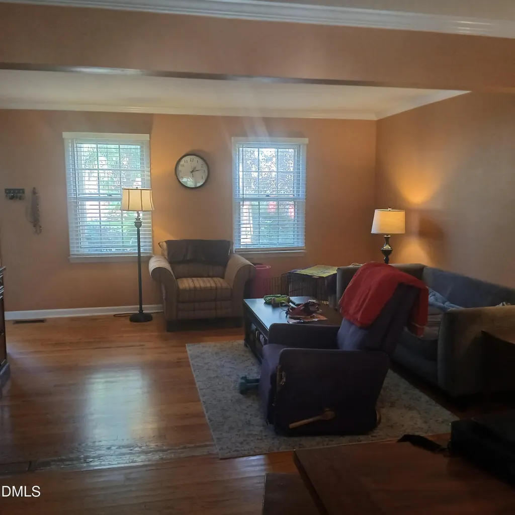 409 Cottonwood Circle Raleigh NC 27609