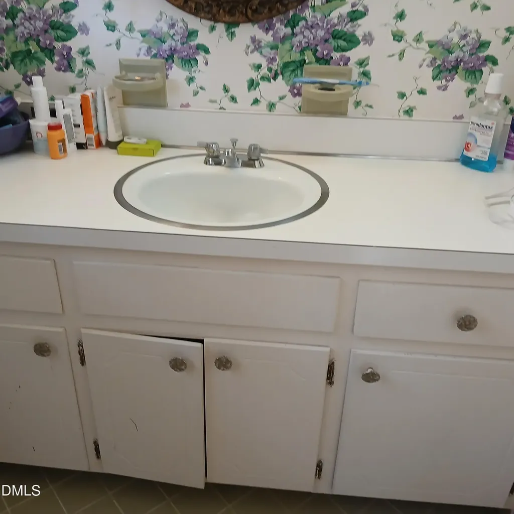 409 Cottonwood Circle Raleigh NC 27609