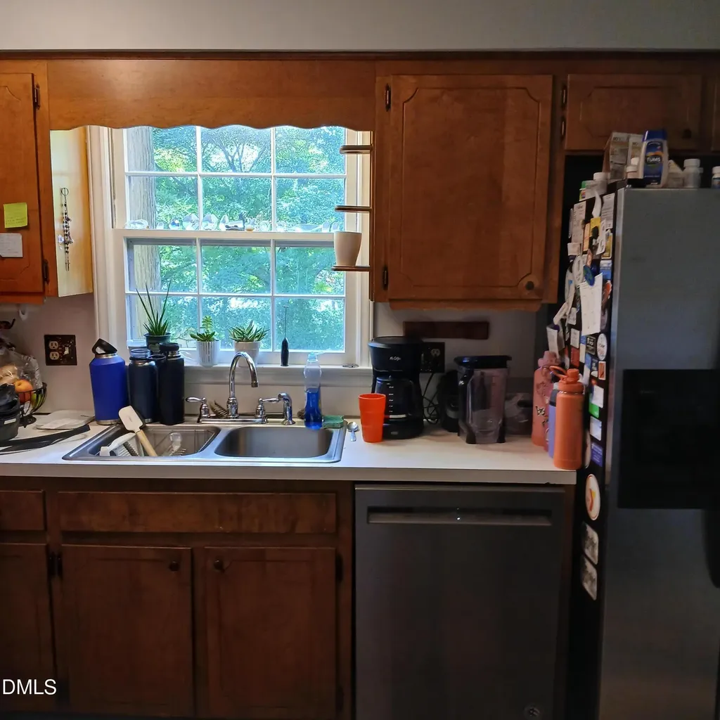 409 Cottonwood Circle Raleigh NC 27609