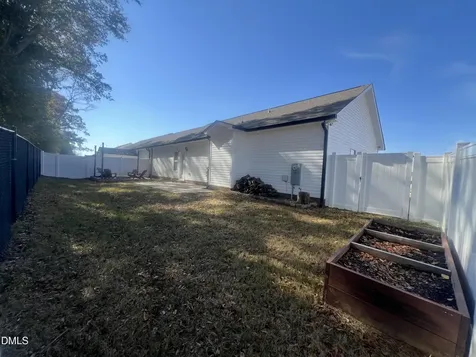 35 Kevior Avenue Four Oaks NC 27524