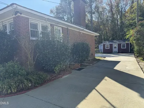 605 E 2nd Street Kenly NC 27542