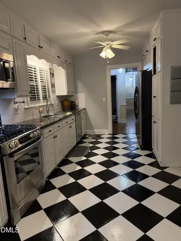 605 E 2nd Street Kenly NC 27542