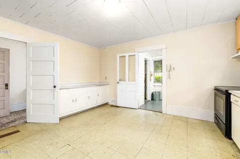 1089 Gillburg Road Henderson NC 27537