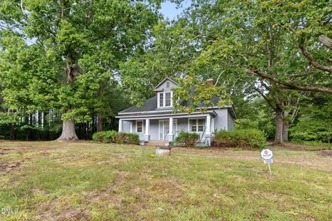 1089 Gillburg Road Henderson NC 27537