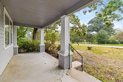 1089 Gillburg Road Henderson NC 27537