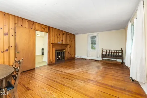 1089 Gillburg Road Henderson NC 27537