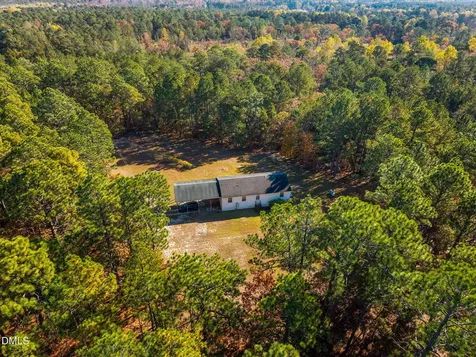 1019 Valley Road Spring Lake NC 28390