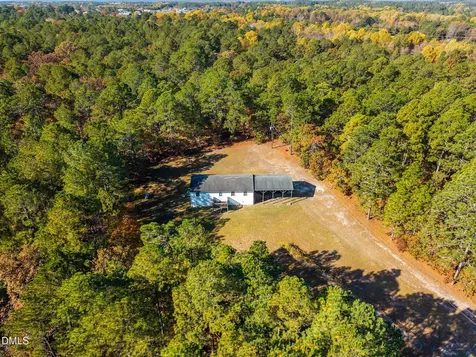 1019 Valley Road Spring Lake NC 28390