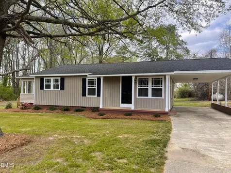 409 Lipscomb Road Angier NC 27501